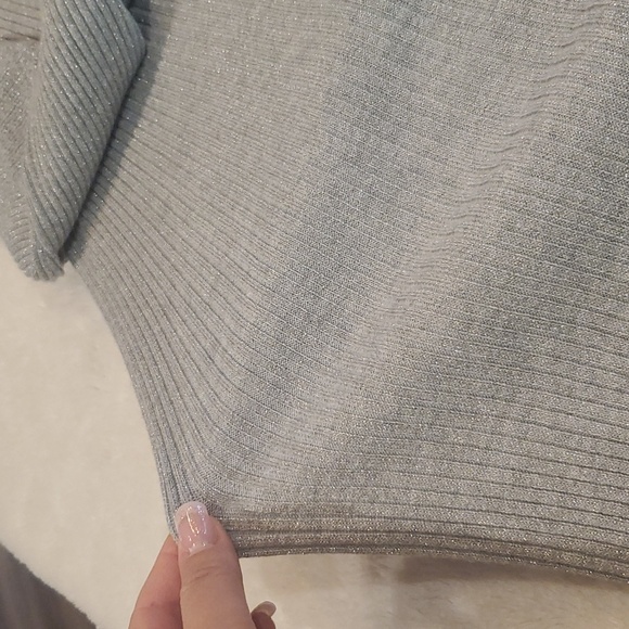 Ness Sweater (S) - Picture 5 of 7